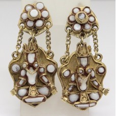 RAR : cercei tibetani "Dhyani Buddha". coral alb. clips. cca 1930 Nepal